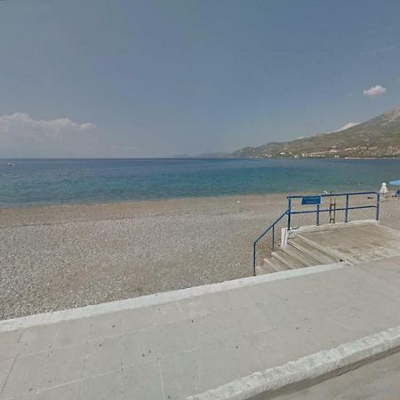 Loutraki Μοναδικής Θέσης Διαμέρισμα Στη Θάλασσα Luaran gambar